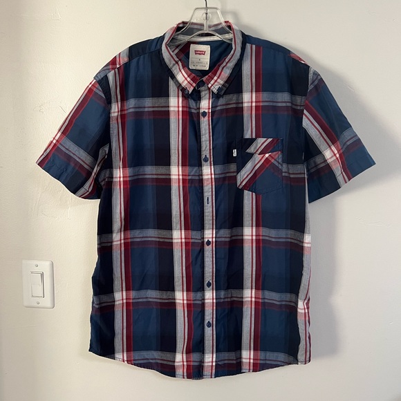 Men’s plaid Levi short sleeve shirt - Picture 1 of 7